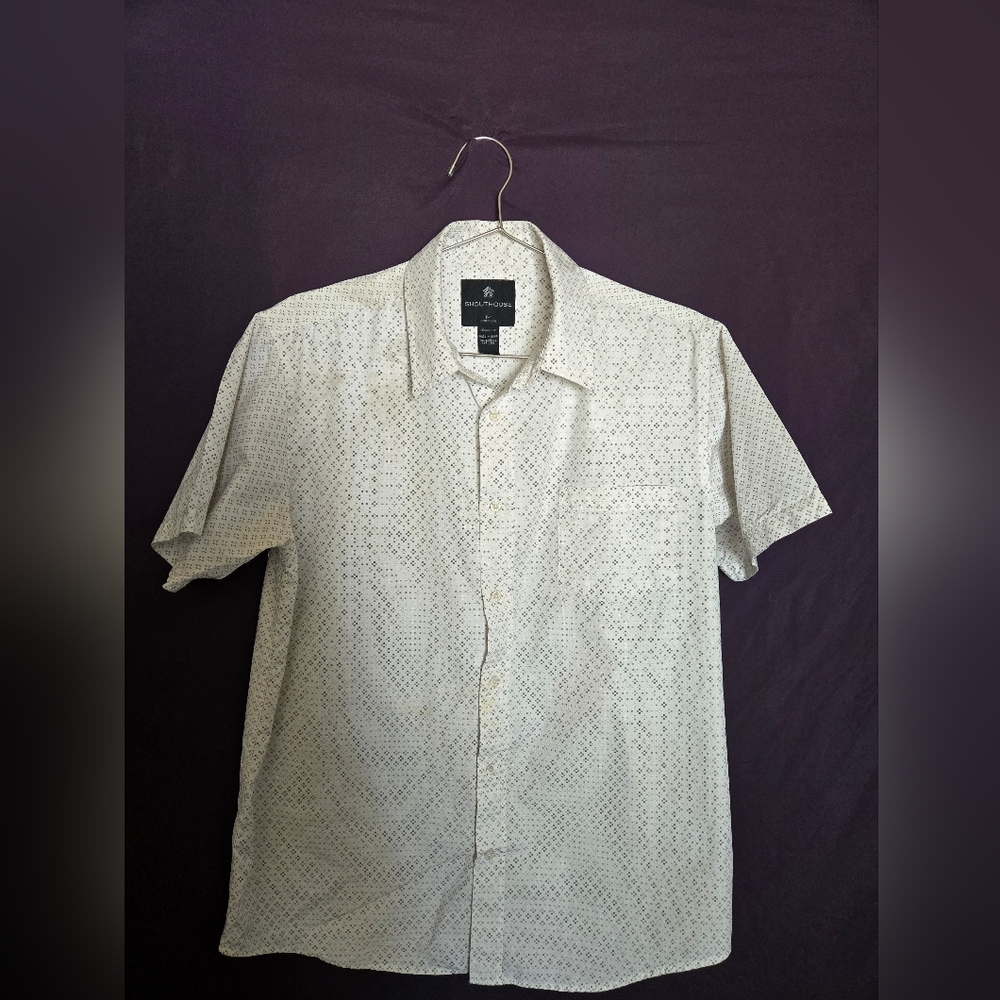Shouthouse Large Button Down Shirt